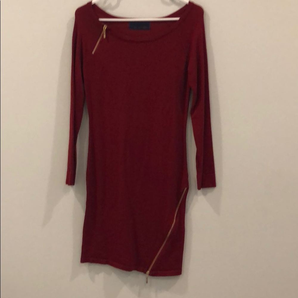 Fitted sweater dress with gold zipper details